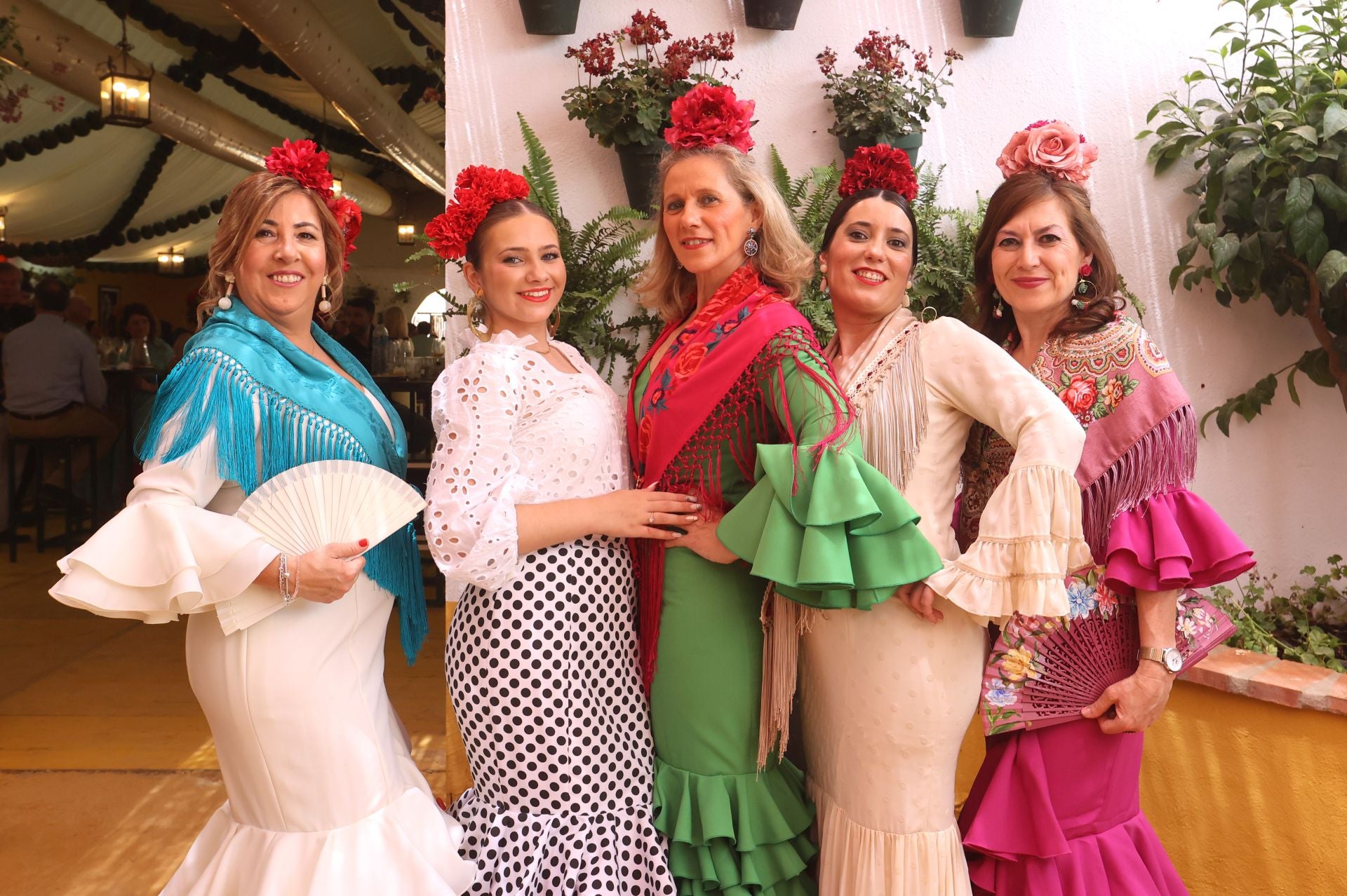 El animado ambiente de las casetas el último sábado de la Feria, en imágenes