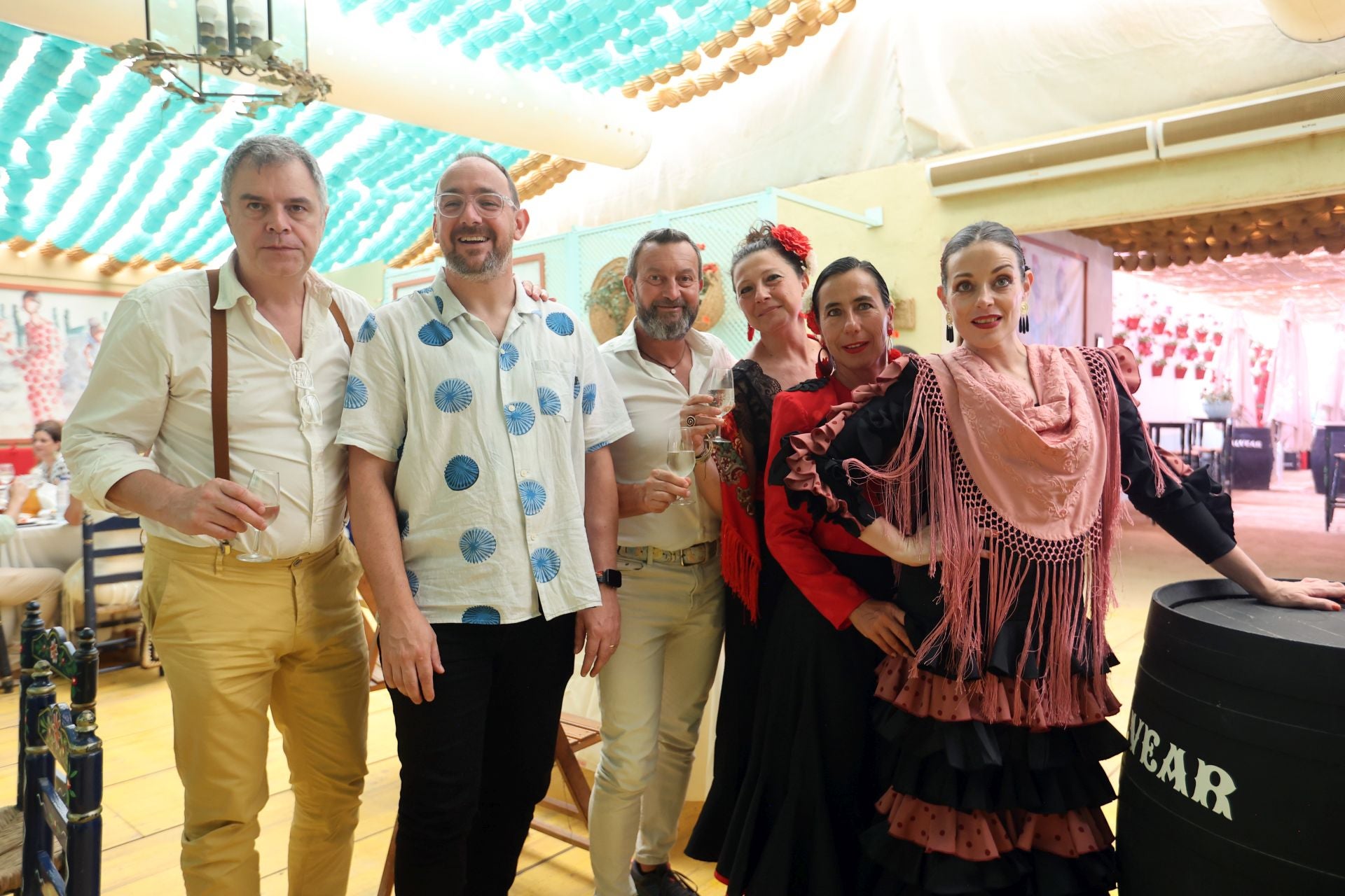 El animado ambiente de las casetas el último sábado de la Feria, en imágenes