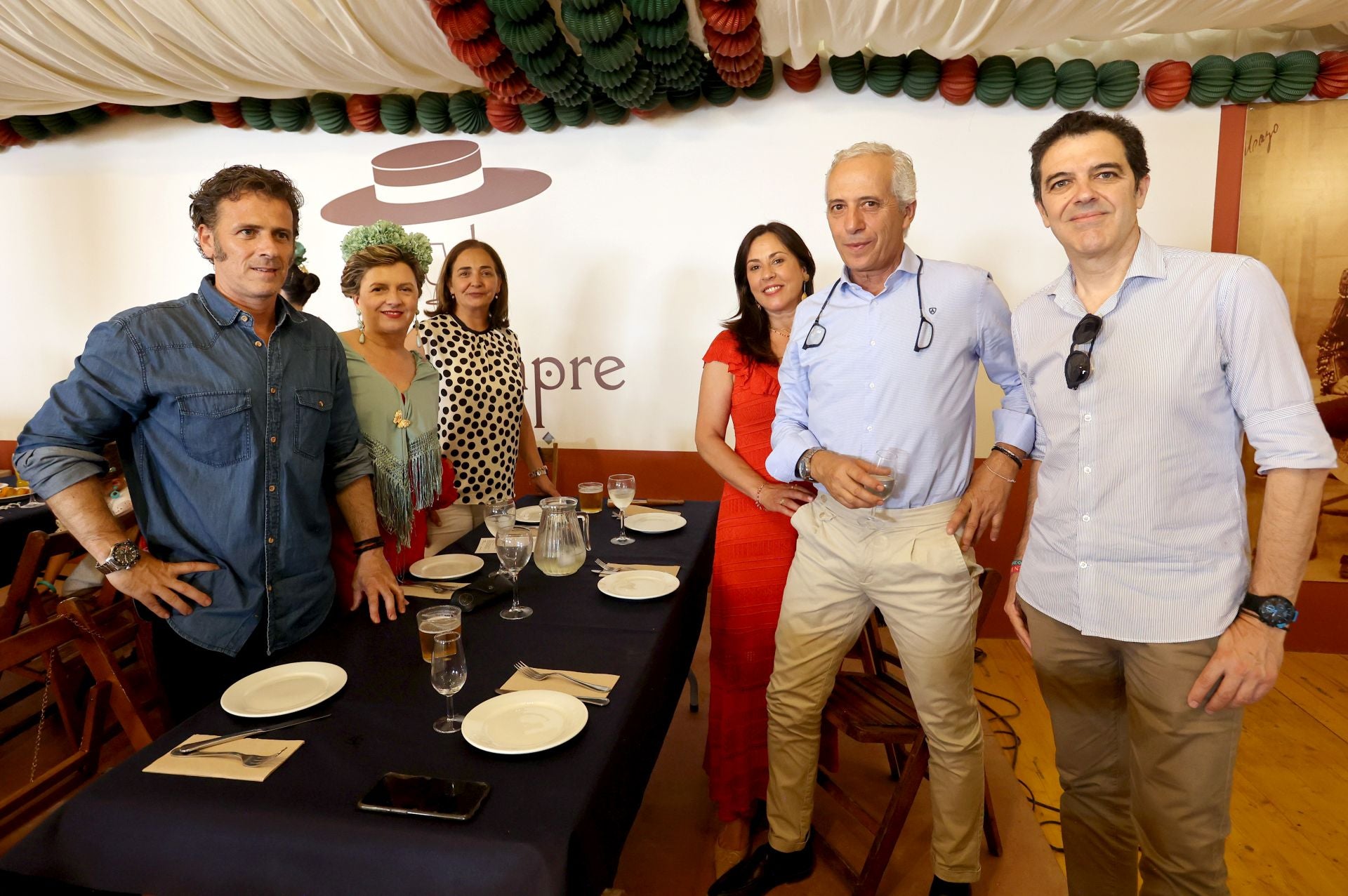El animado ambiente de las casetas el último sábado de la Feria, en imágenes