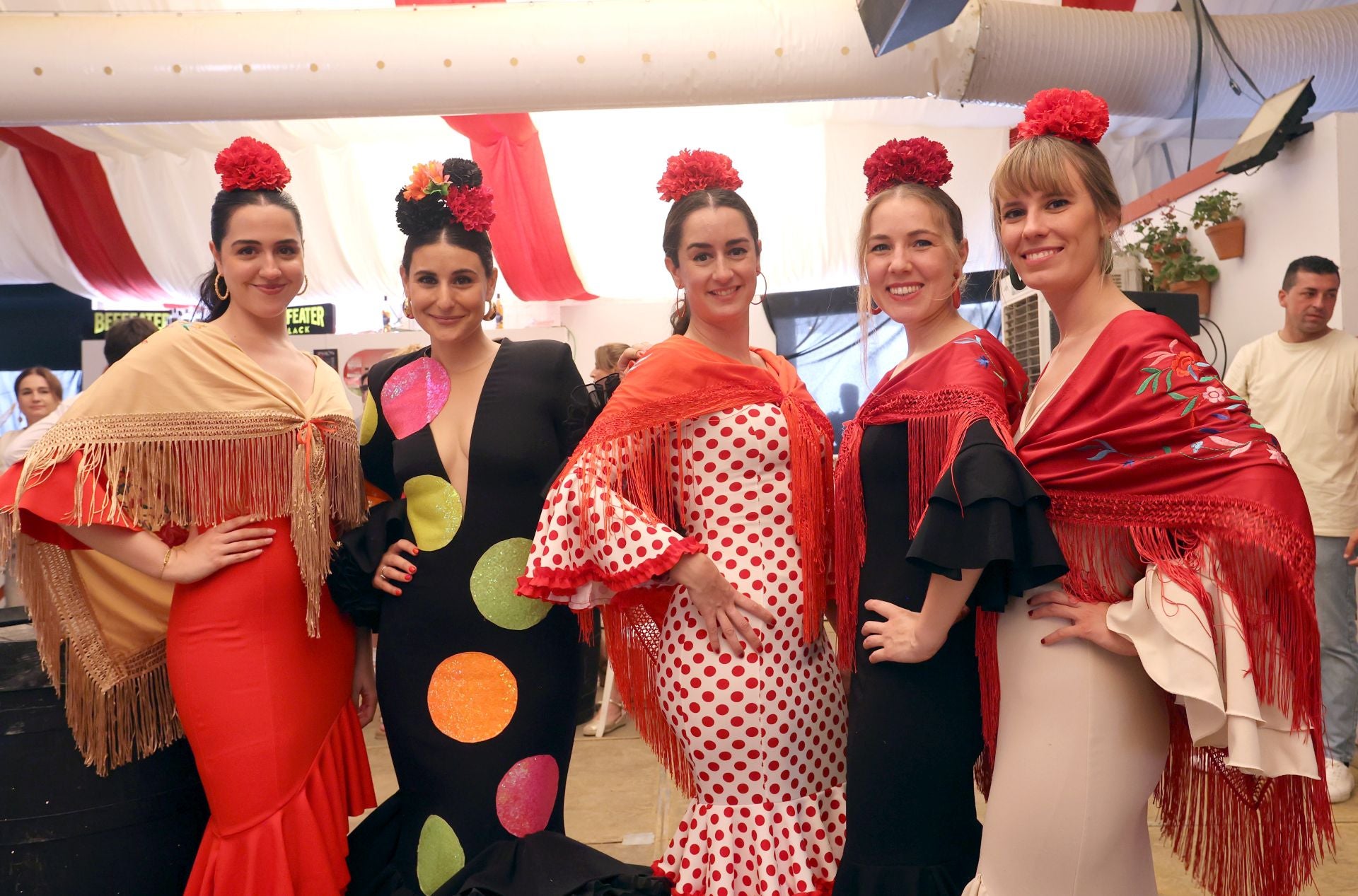 El animado ambiente de las casetas el último sábado de la Feria, en imágenes