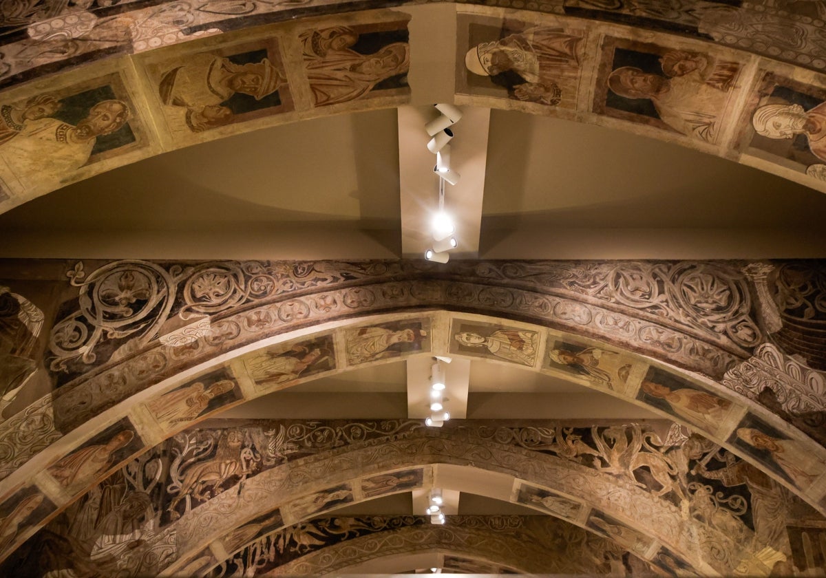 Exposición actual de las pinturas murales de Sijena en el museo catalán