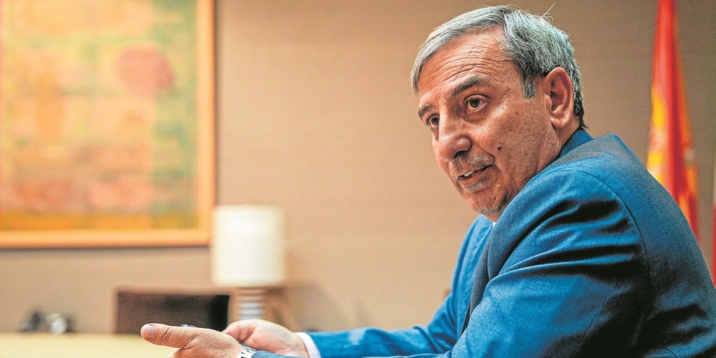 José Luis Sanz Merino: «Puente tiene muchas vigas que ver en el ojo propio en vez de mirar la paja en el ajeno»