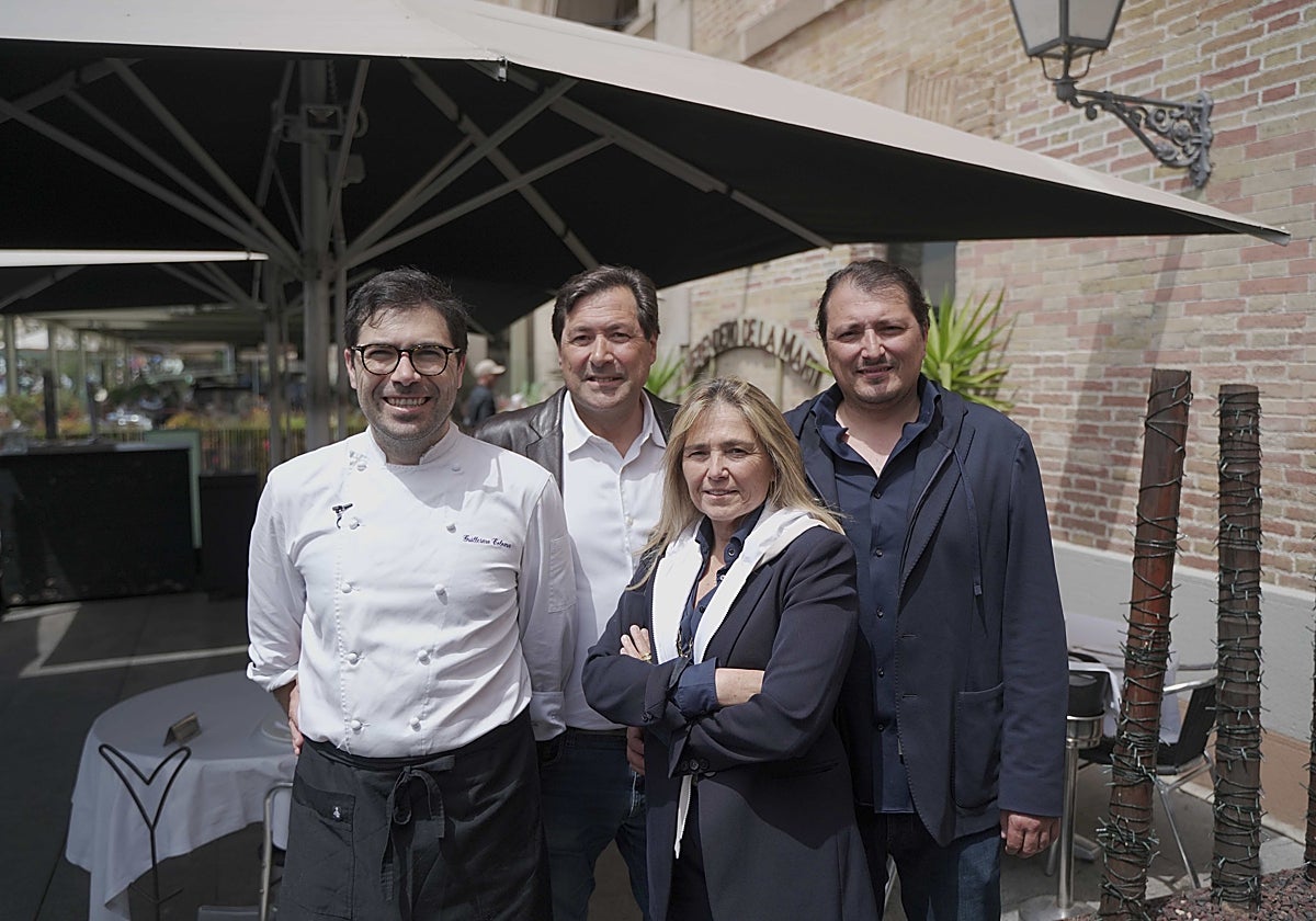 La tercera y cuarta generación de la familia del Merendero de la Mari mantienen también una clientela fiel de tres generaciones de barceloneses