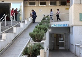 Trabajadores del servicio de urgencias sanitarias de Lucena denuncian una saturación «cíclica e insostenible»