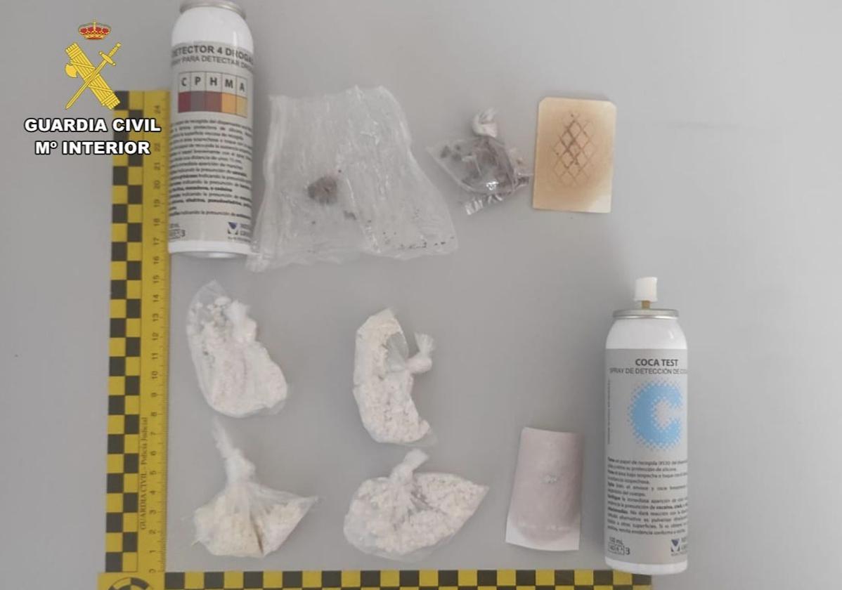 Un preso, cazado mientras metía en la cárcel 400 dosis de cocaína y heroína dentro de una máquina de oxígeno