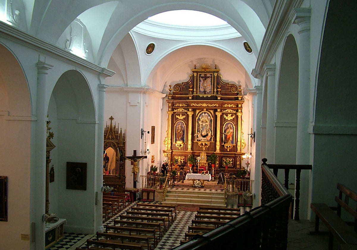 Interior de la parroquia de Nuestra Señora de la Asunción en Carcabuey