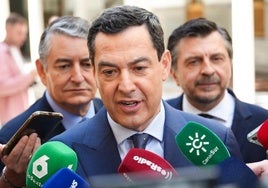 Juanma Moreno pone en duda su asistencia a la Conferencia de Presidentes: «Es difícil sin un orden del día»