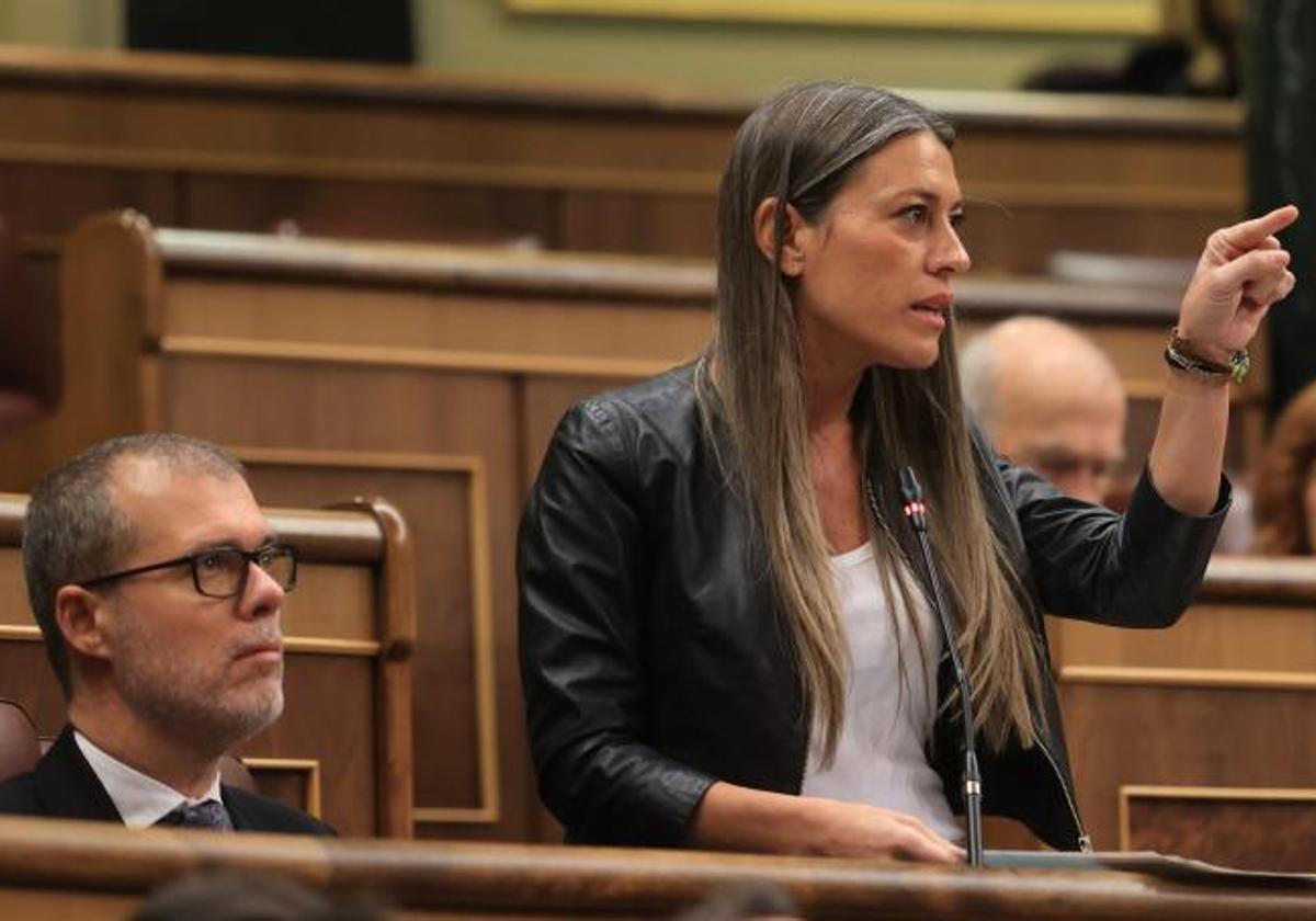 Los diputados neoconvergentes Cruset y Nogueras, durante una sesión plenaria en la Cámara Baja