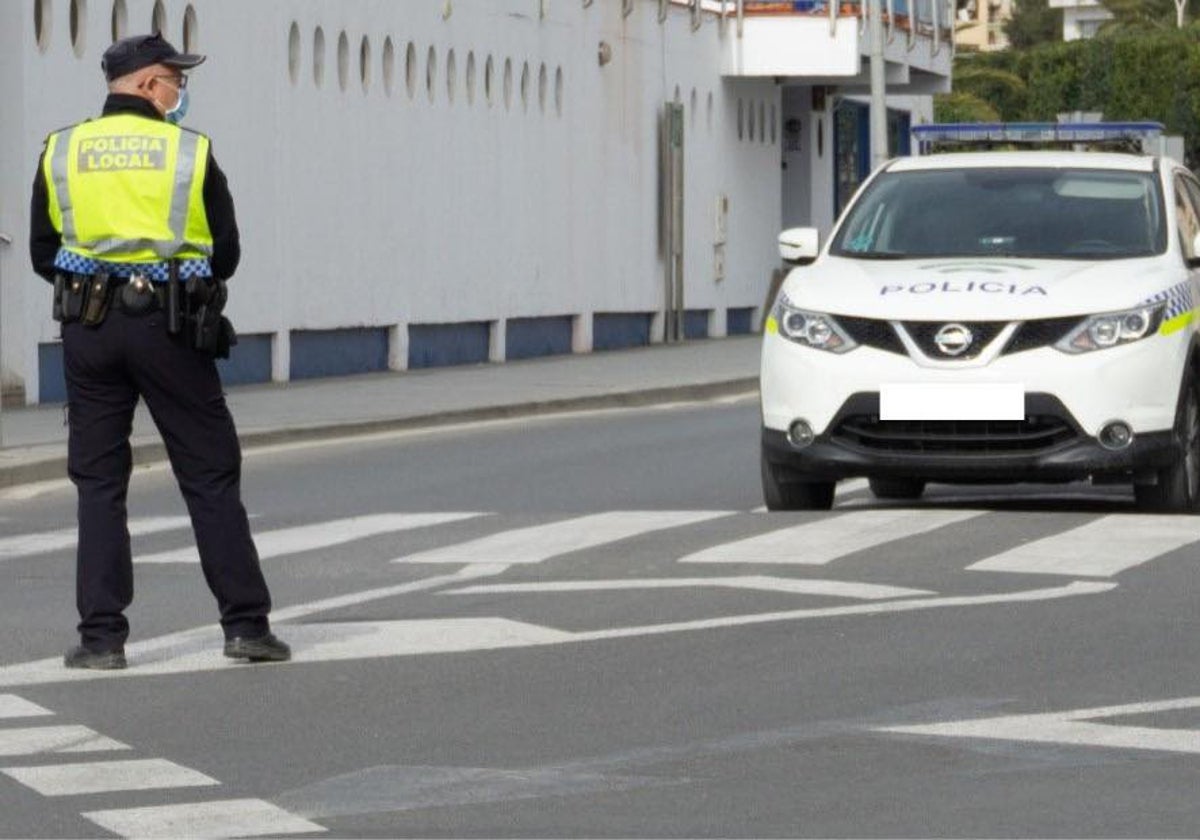 Policía Local de Adra en una imagen de archivo