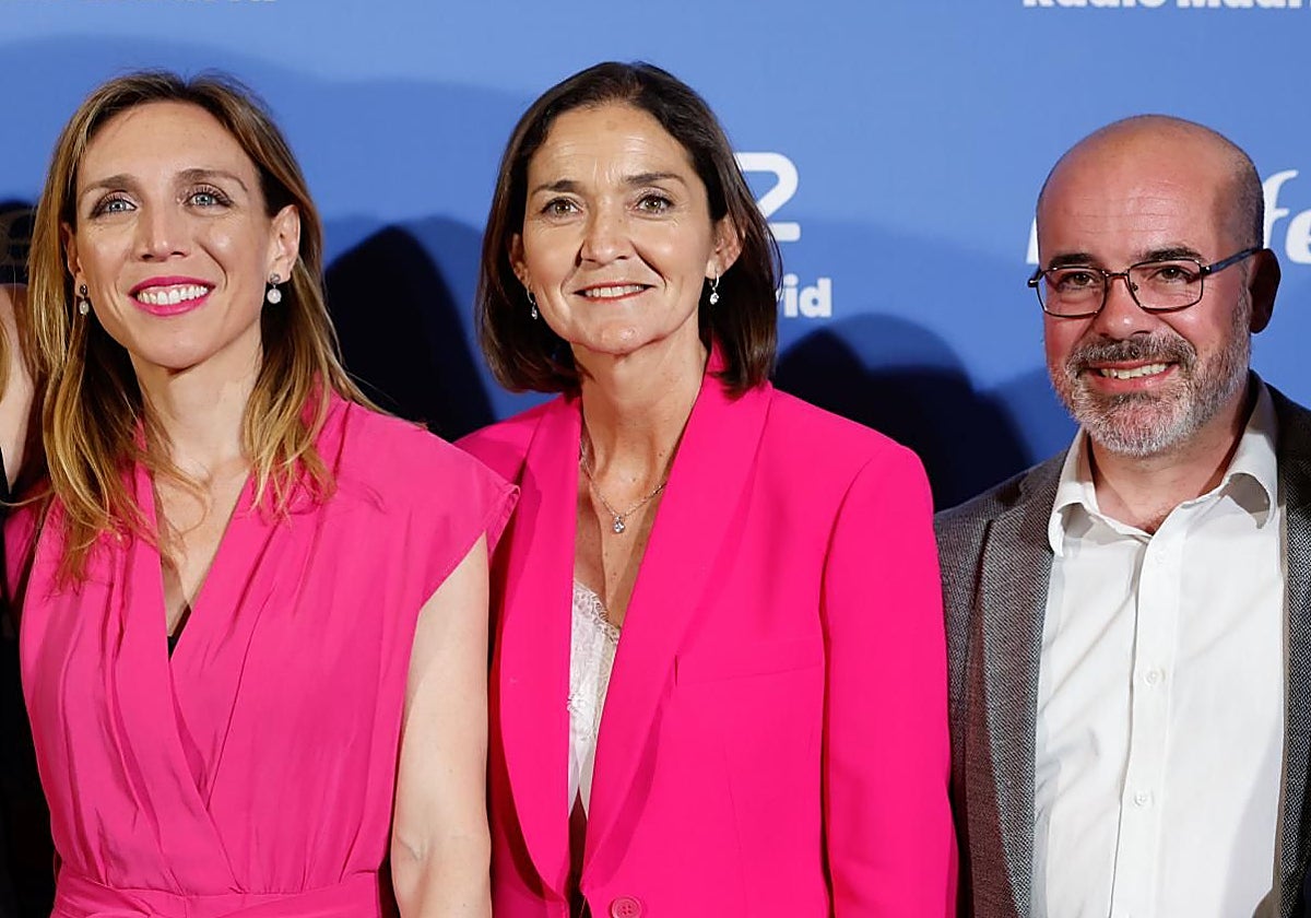 La alcaldesa de Alcorcón, Candelaria Testa, junto a Reyes Maroto y el delegado del Gobierno, Francisco Martín