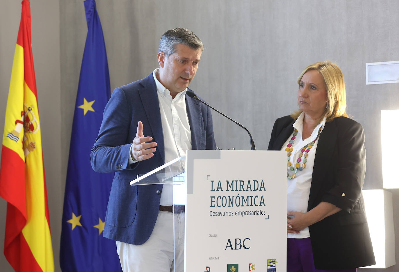 La participación de la viceconsejera de Agricultura en la Mirada Económica, en imágenes