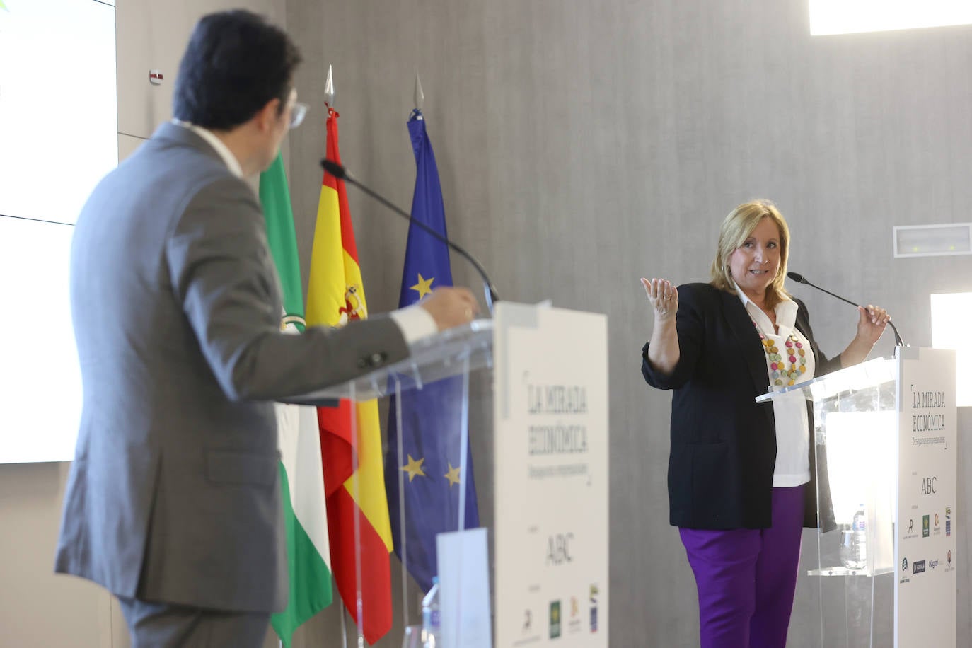 La participación de la viceconsejera de Agricultura en la Mirada Económica, en imágenes