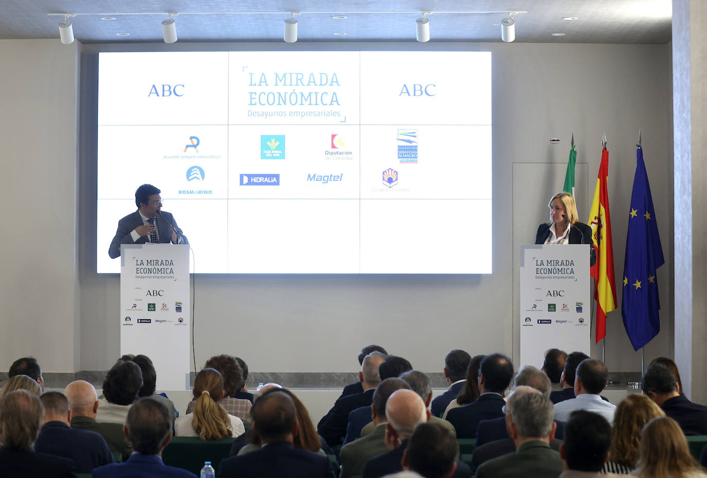 La participación de la viceconsejera de Agricultura en la Mirada Económica, en imágenes