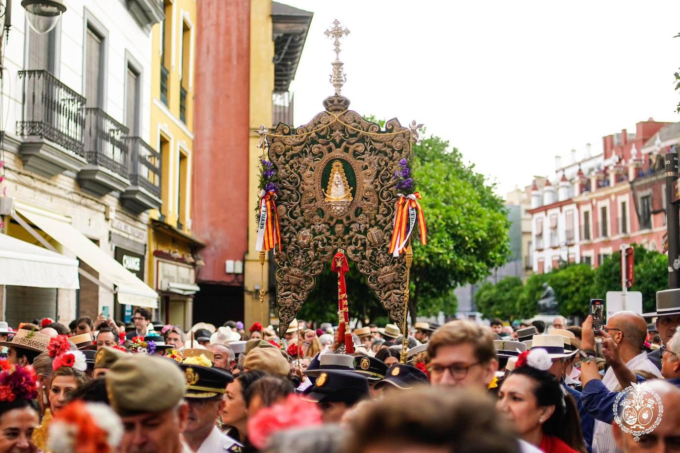 Misa de Romeros de la hermandad del Rocío de Sevilla