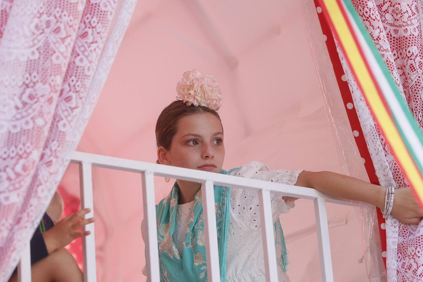 Primeros compases de peregrinación de la Hermandad del Rocío de Triana