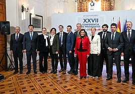 El Gobierno destina 11.600 euros al servicio de traducción de las lenguas cooficiales en la Conferencia de Presidentes