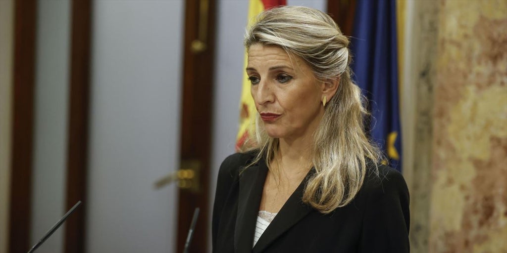 Yolanda Díaz pide explicaciones al PSOE sobre Leire Díez aunque evita pedir la comparecencia de Sánchez