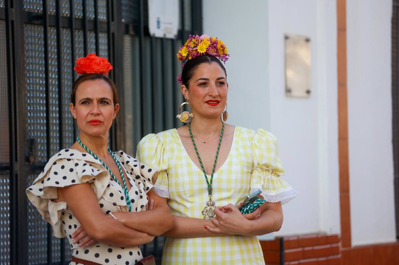 Salida de la hermandad de Pilas hacia la aldea del Rocío