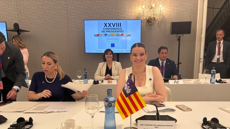 La presidenta de Baleares, en catalán, a Sánchez: «Las lenguas deben unir y no dividir ni usarlas para enfrentar»