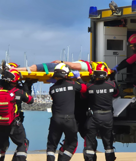 Imagen secundaria 2 - El Día de las Fuerzas Armadas despliega su fuerza en Las Palmas: 1.127 efectivos, 23 aviones y 14 buques