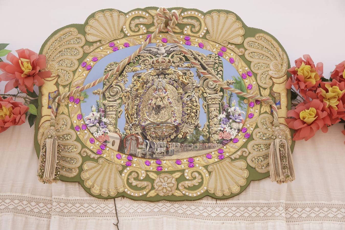 Ambiente y presentaciones de las hermandades filiales más antiguas en el sábado del Rocío 2025