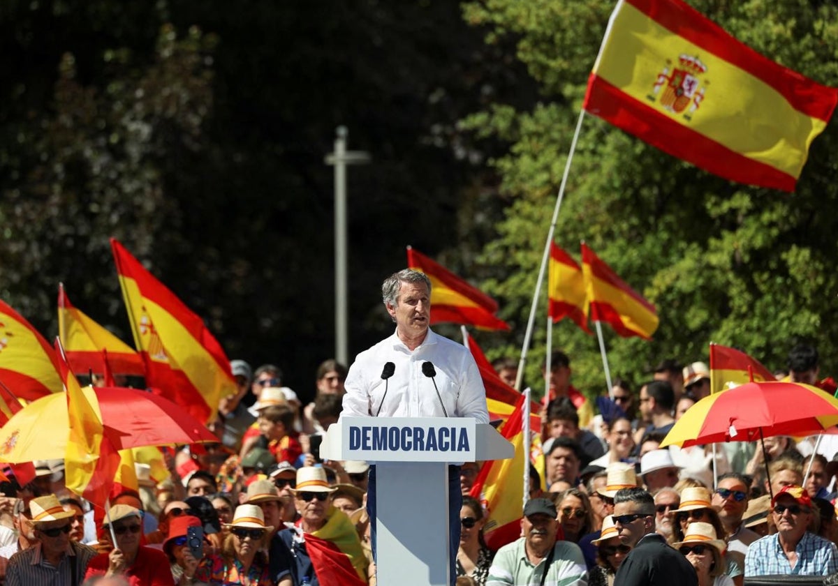 Manifestación del PP contra el Gobierno, en imágenes