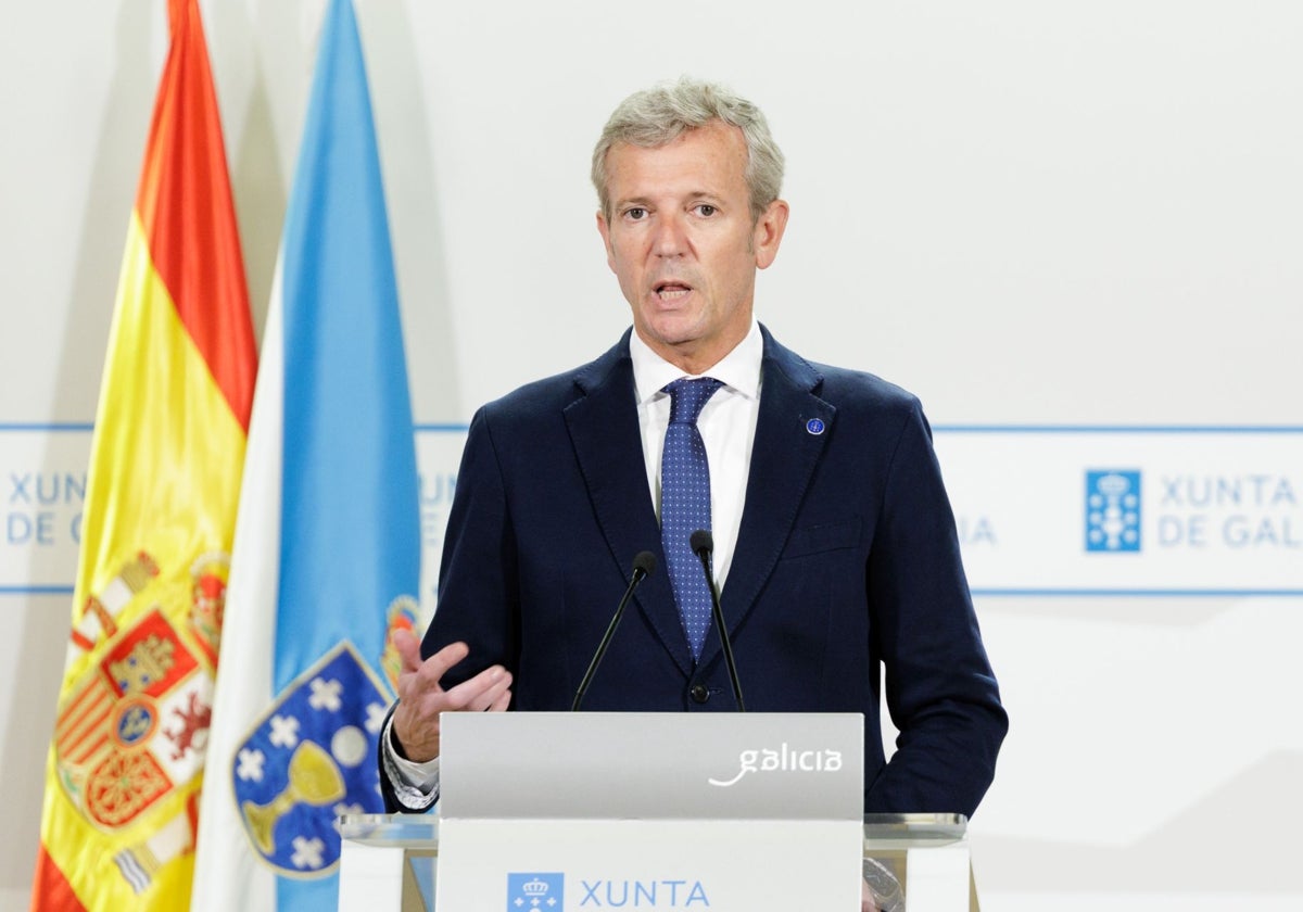El presidente durante la rueda de prensa posterior al Consello