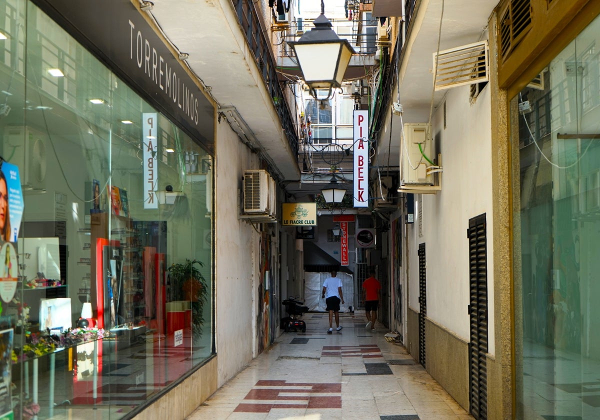 Imagen del Pasaje Begoña de Torremolinos este mes de junio