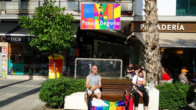 Imagen del exterior del Pasaje Begoña este junio