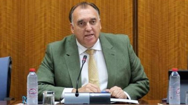 La Junta pide al Gobierno de Pedro Sánchez que «deje de ningunear a Andalucía» tras comprometer 3.000 millones para ampliar el aeropuerto de Barcelona