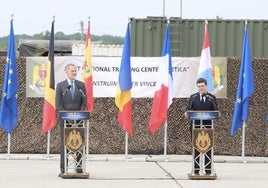 El Rey alienta a las tropas españolas en Rumanía a «velar por nuestra seguridad y estabilidad»