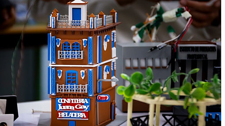 Un instituto de Jaén recrea edificios desaparecidos con impresión 3D y recuerdos de sus mayores