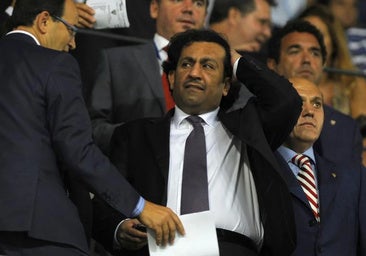 Al-Thani en un partido del Málaga