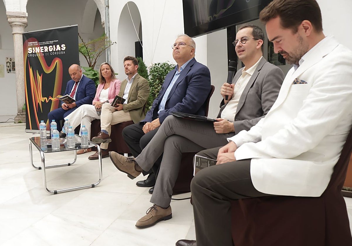 El director de la Orquesta de Córdoba, Salvador Vázquez, explica la programación de la próxima temporada