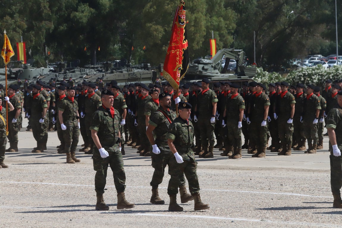 La brillante parada militar de la BRI X en Cerro Muriano, en imágenes