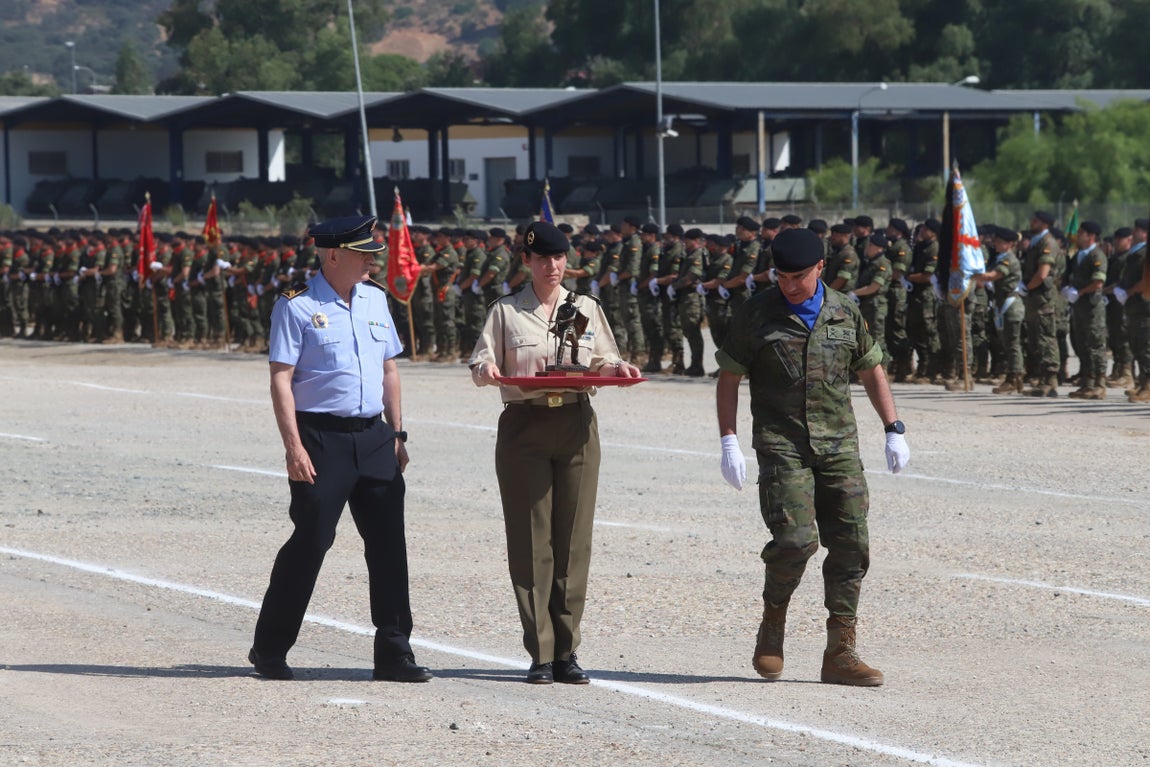 La brillante parada militar de la BRI X en Cerro Muriano, en imágenes