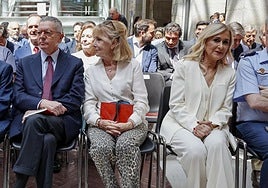 Esperanza Aguirre: «El cuerpo me pide moción de censura, yo lo haría»