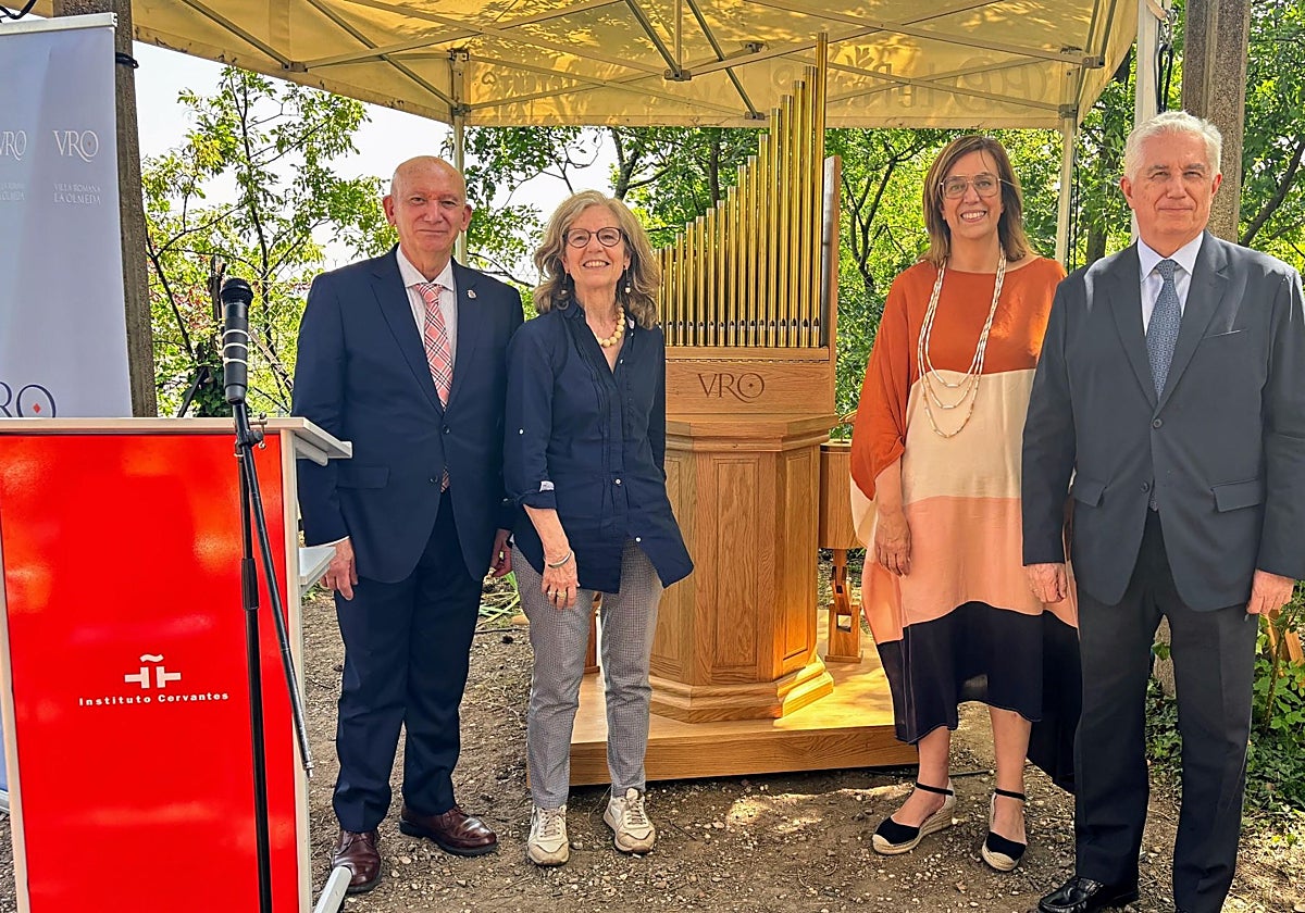 La presidenta de la Diputación de Palencia acude al Festival Consular de Lyon