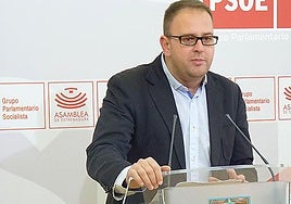 El alcalde socialista de Mérida pide a Pedro Sánchez el adelanto electoral: «No esperaría a 2027»