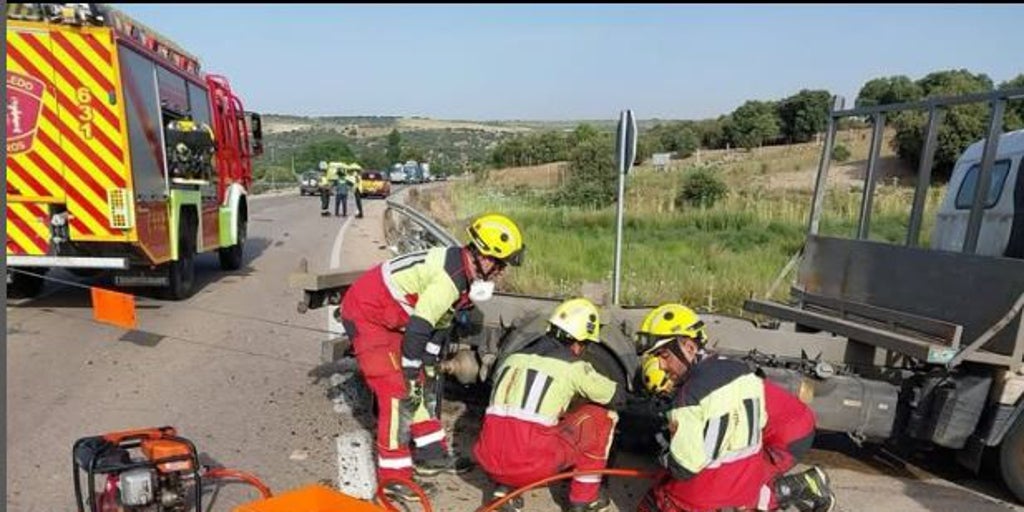 Muere un hombre de 52 años tras salirse de la vía el turismo que conducía en Casarrubios del Monte