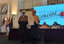 Ángela Jiménez, doctora de la UCLM: «Es un honor compartir sillón con 16 premios Nobel»