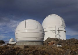 Captan en un observatorio andaluz la fusión «poco común» de dos galaxias enanas