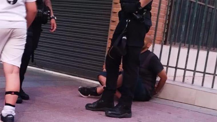 El Cuchillos, amigo de la víctima, en el lugar de los hechos