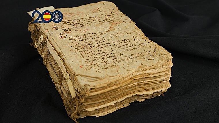 Descubren un valioso códice manuscrito del Rey Jaime de Aragón del siglo XIV que tenía un particular en Elche