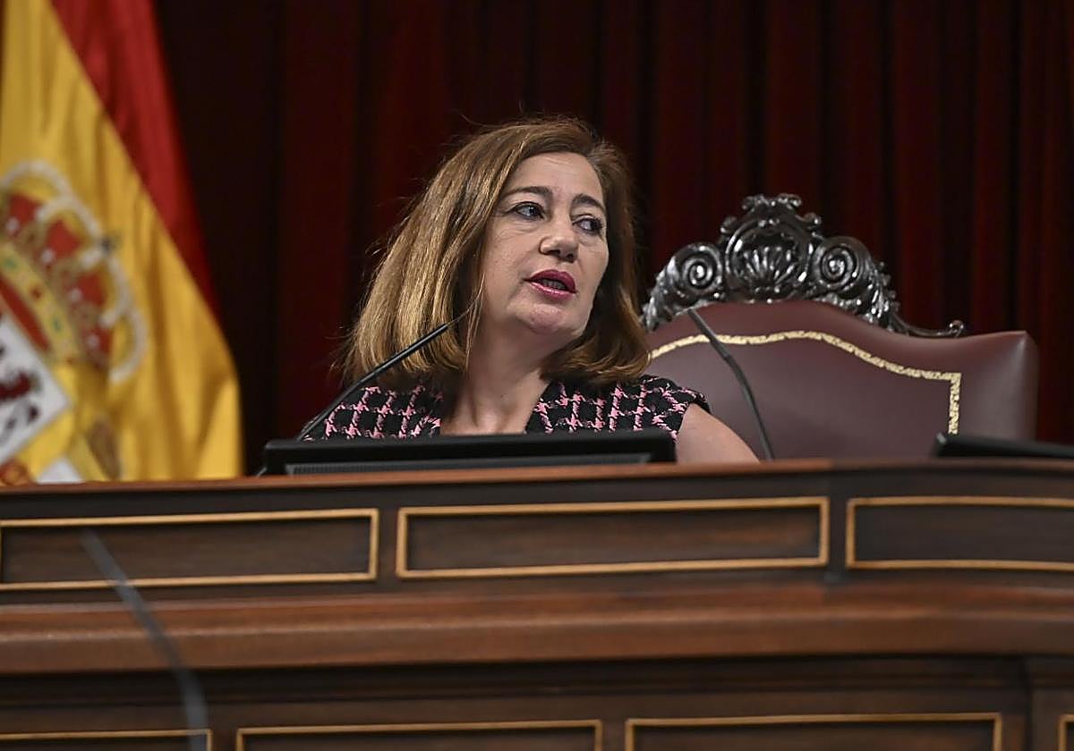 Bronca en el Congreso a cuenta de la comparecencia de Sánchez: «Están vulnerando los derechos de los diputados»