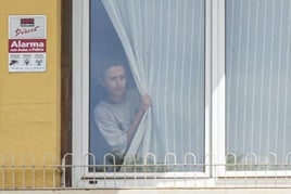 Ábalos se encontraba con una ex actriz porno cuando la UCO llegó a registrar su domicilio