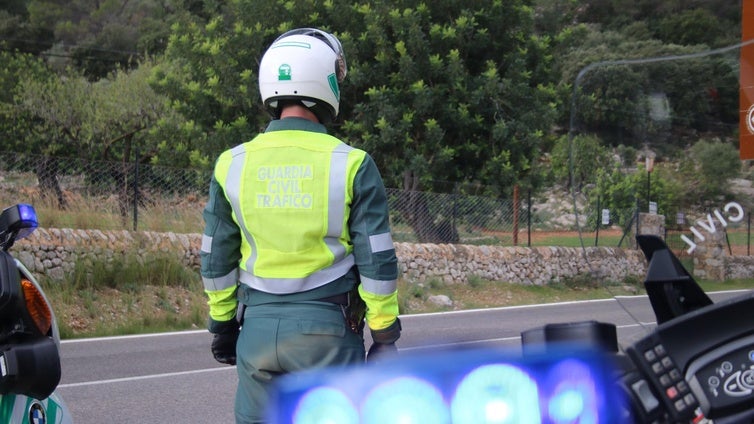 Mueren dos personas atropelladas en Pinos Puente al bajar de sus coches tras una colisión