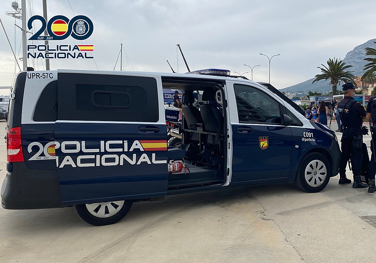 Imagen de archivo de un furgón de la Policía Nacional