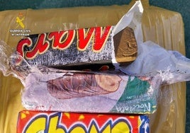 Cuatro detenidos por transportar más de 120 kilos de hachís envueltos en chocolatinas en Cádiz