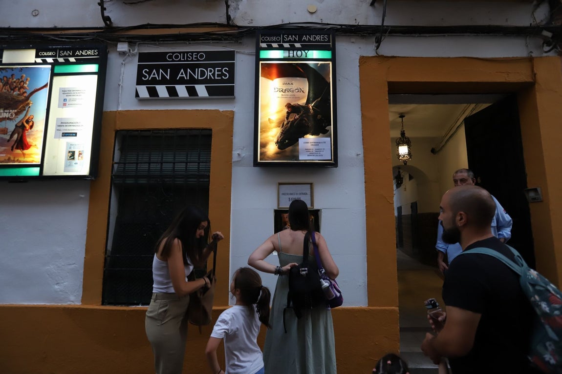 El inicio de la temporada de cines de verano en Córdoba, en imágenes